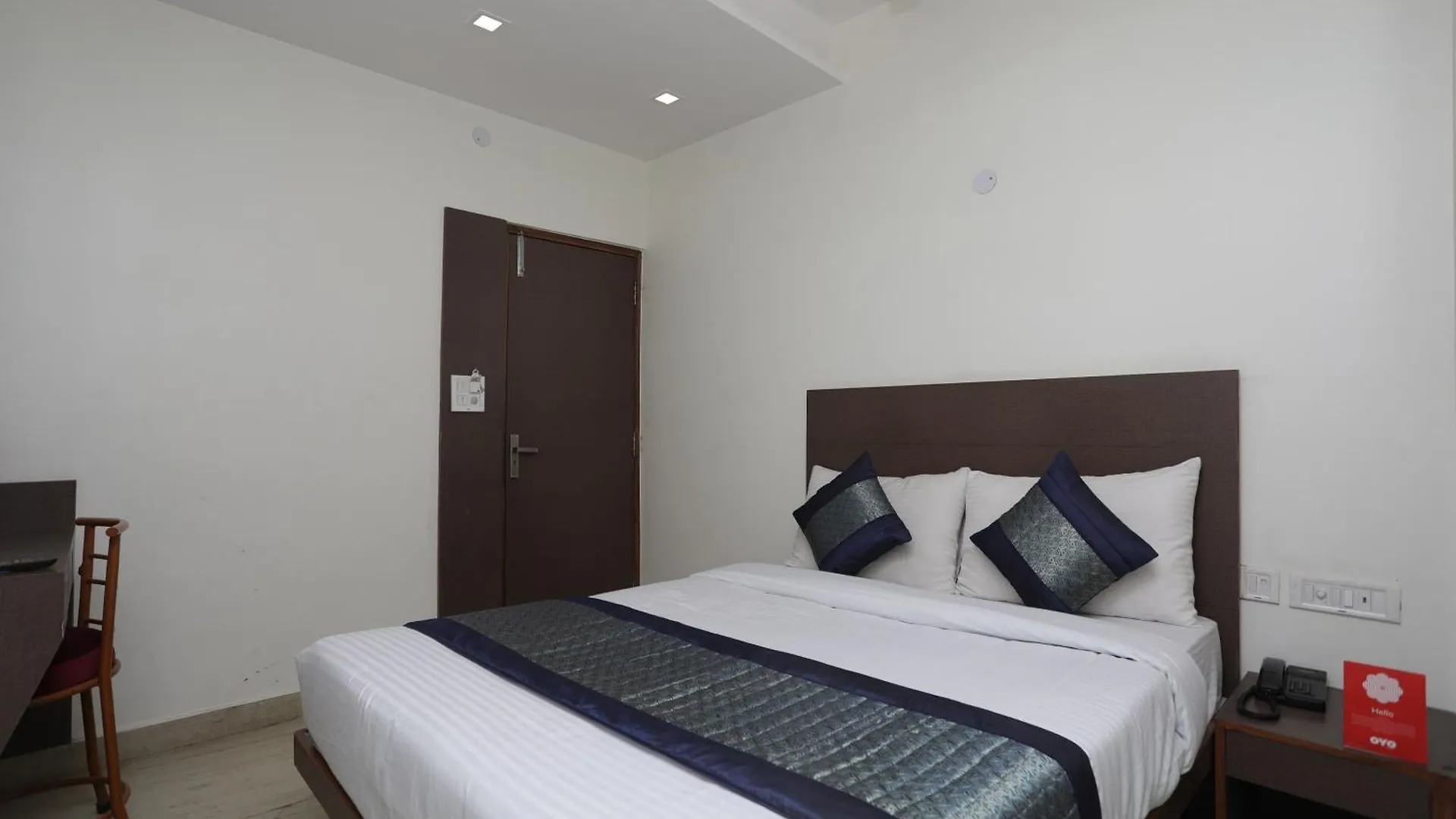 **  Hotel O Sun Palace Delhi  India